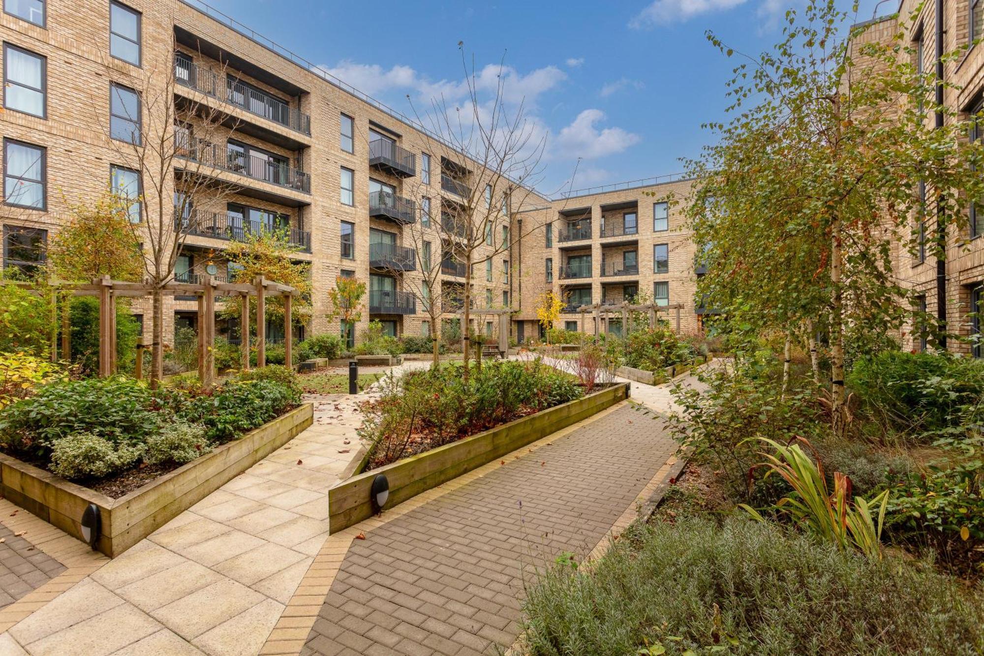 Penthouse Apartment - City Centre - Secure Parking, Balcony, Self-Check-In, Fast Wifi And Smart Tv With Netflix By Yoko Property Milton Keynes Exteriér fotografie
