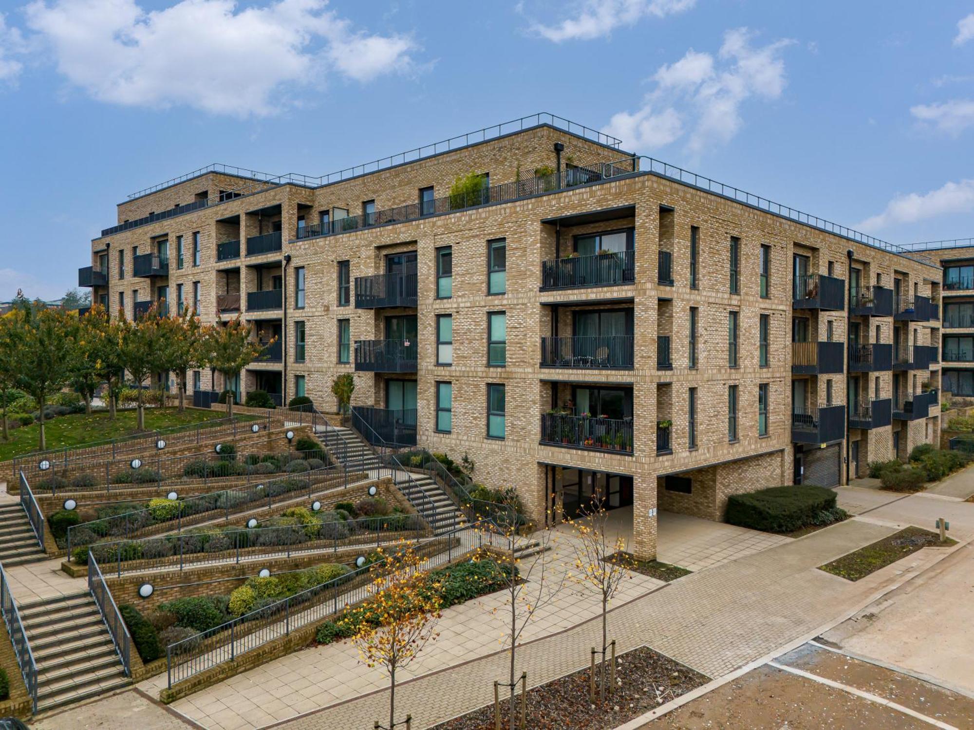 Penthouse Apartment - City Centre - Secure Parking, Balcony, Self-Check-In, Fast Wifi And Smart Tv With Netflix By Yoko Property Milton Keynes Exteriér fotografie